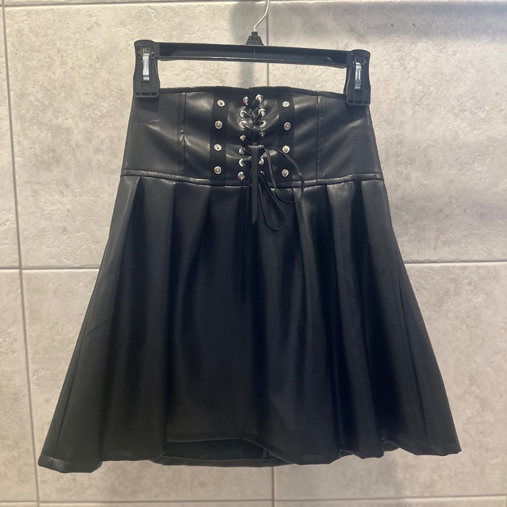 Black Lace-Up Leather Skirt | Lovely-U-Dear | Size M